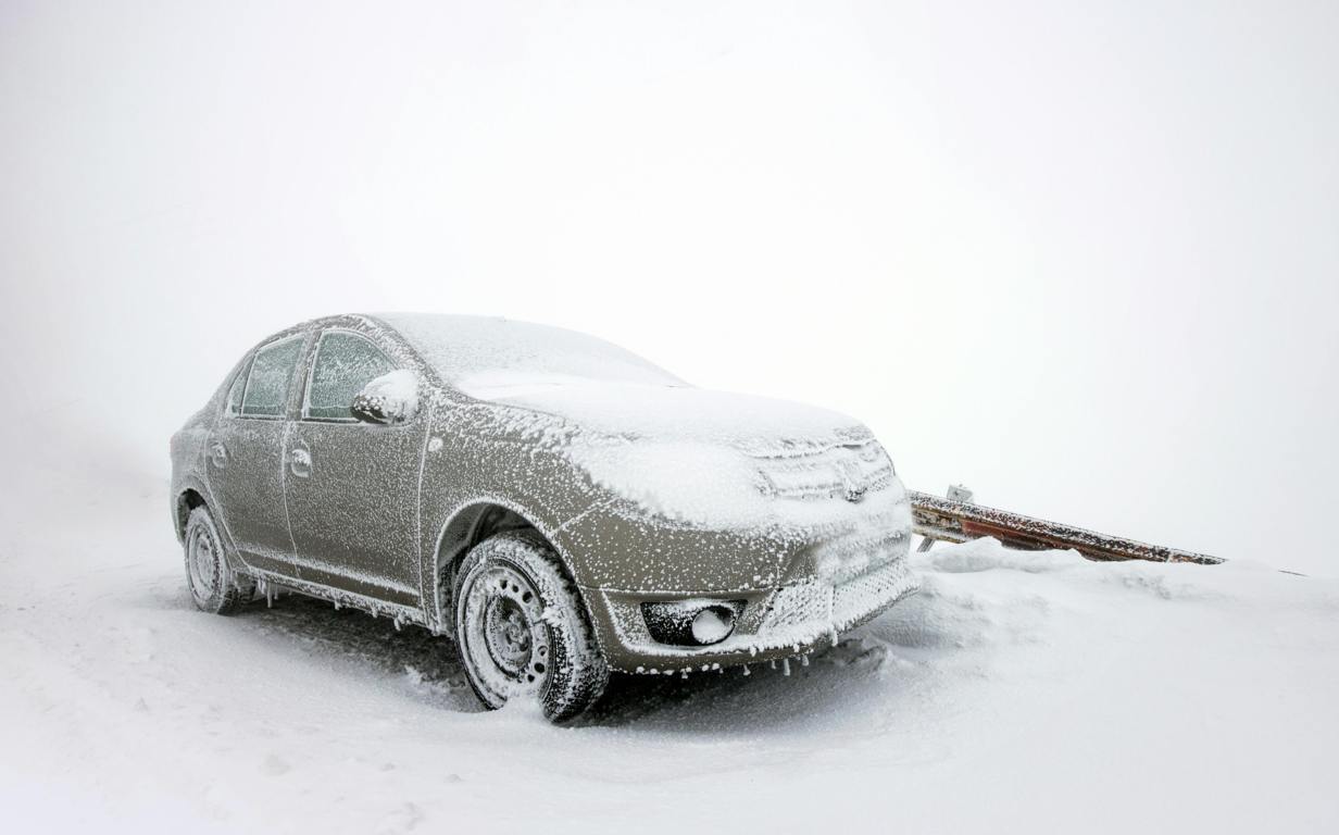kako auto ne zaledi zimi